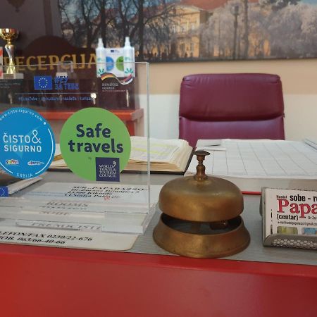 Hostel Paparazzo & Apartmens Kikinda Zewnętrze zdjęcie