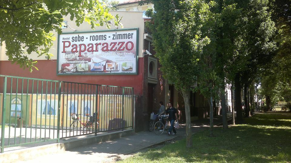 Hostel Paparazzo & Apartmens Kikinda Zewnętrze zdjęcie