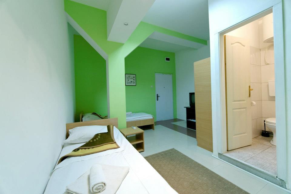 Hostel Paparazzo & Apartmens Kikinda Zewnętrze zdjęcie