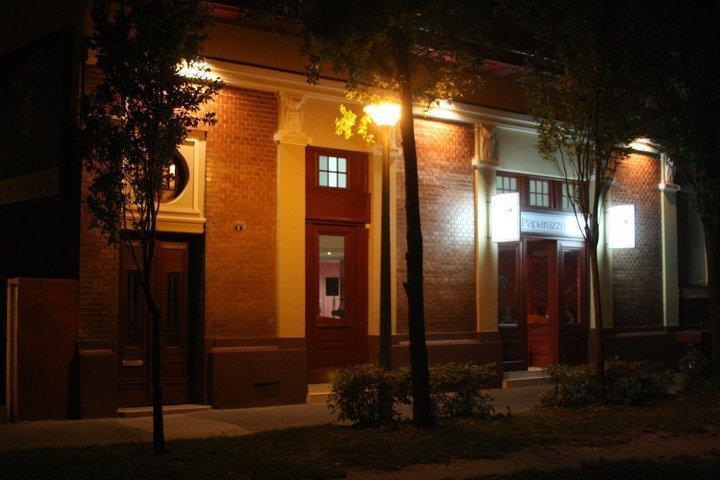 Hostel Paparazzo & Apartmens Kikinda Zewnętrze zdjęcie