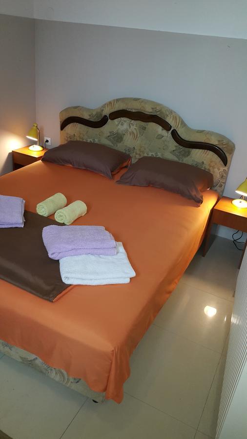 Hostel Paparazzo & Apartmens Kikinda Zewnętrze zdjęcie