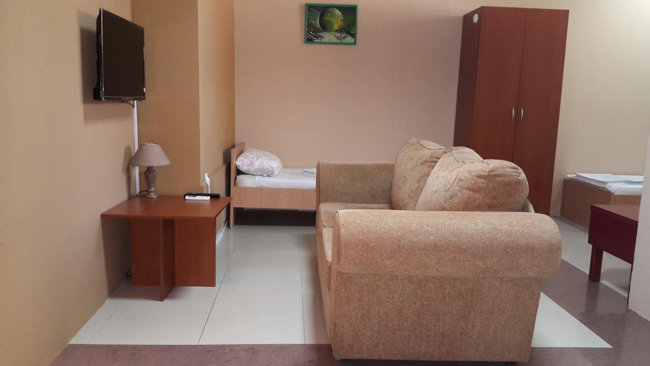 Hostel Paparazzo & Apartmens Kikinda Zewnętrze zdjęcie
